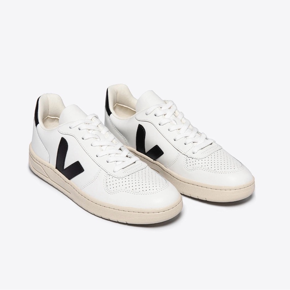 Veja V10 sneakers women’s size 7